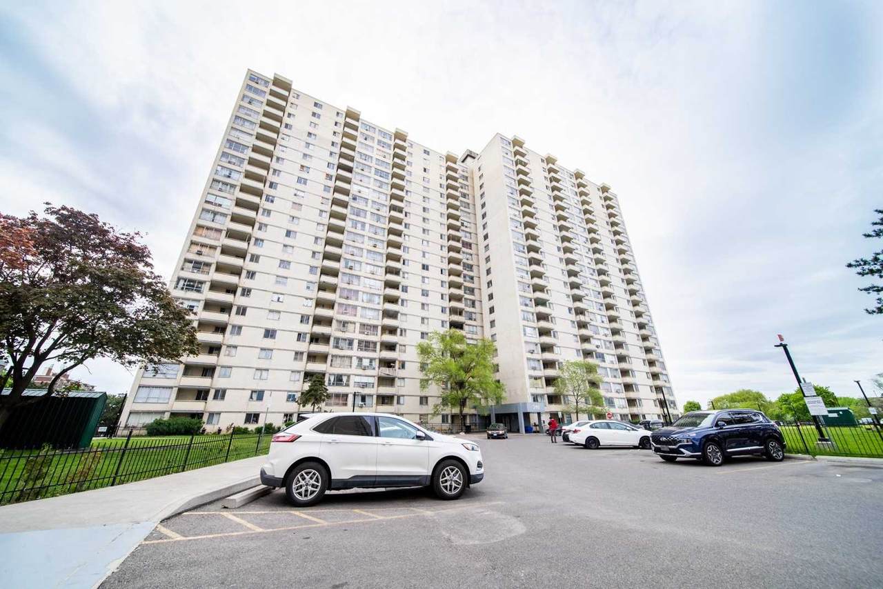 340 Dixon Rd - Photo 1