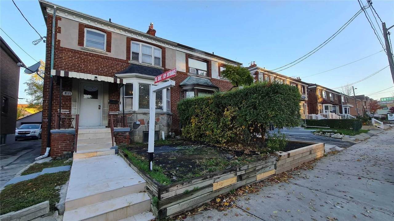 2166 Eglinton Ave - Photo 1