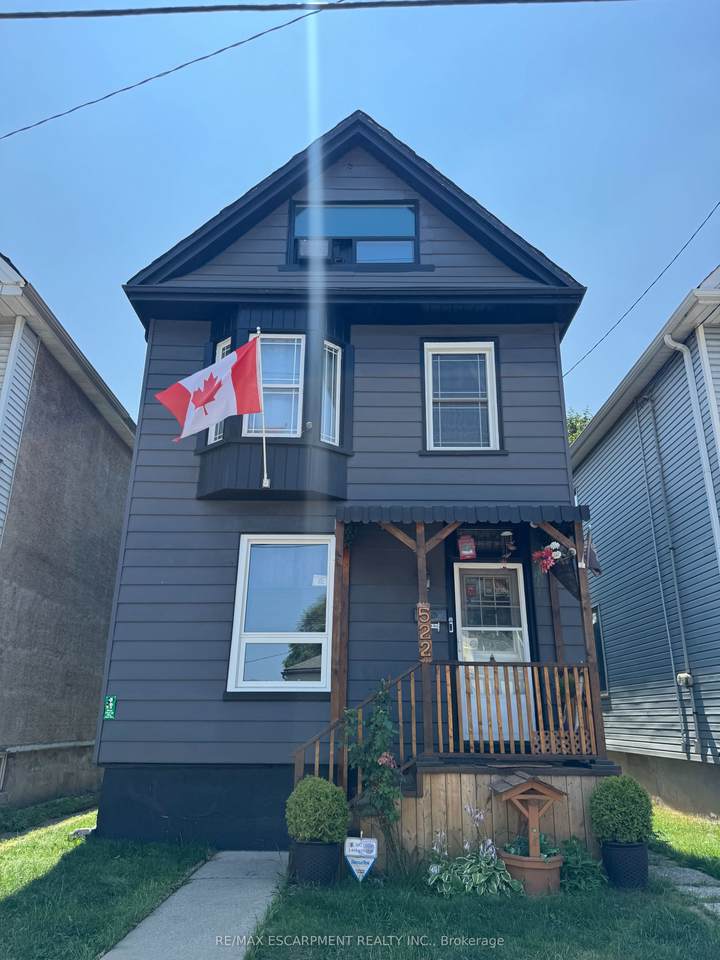 522 Cannon Street - Photo 1