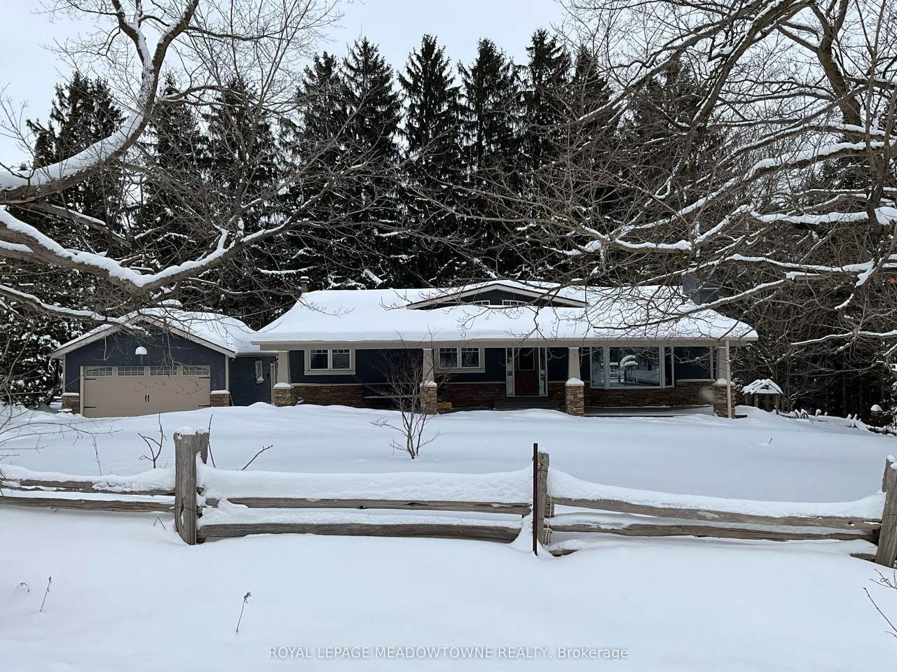 5977 Fifth Line - Photo 1