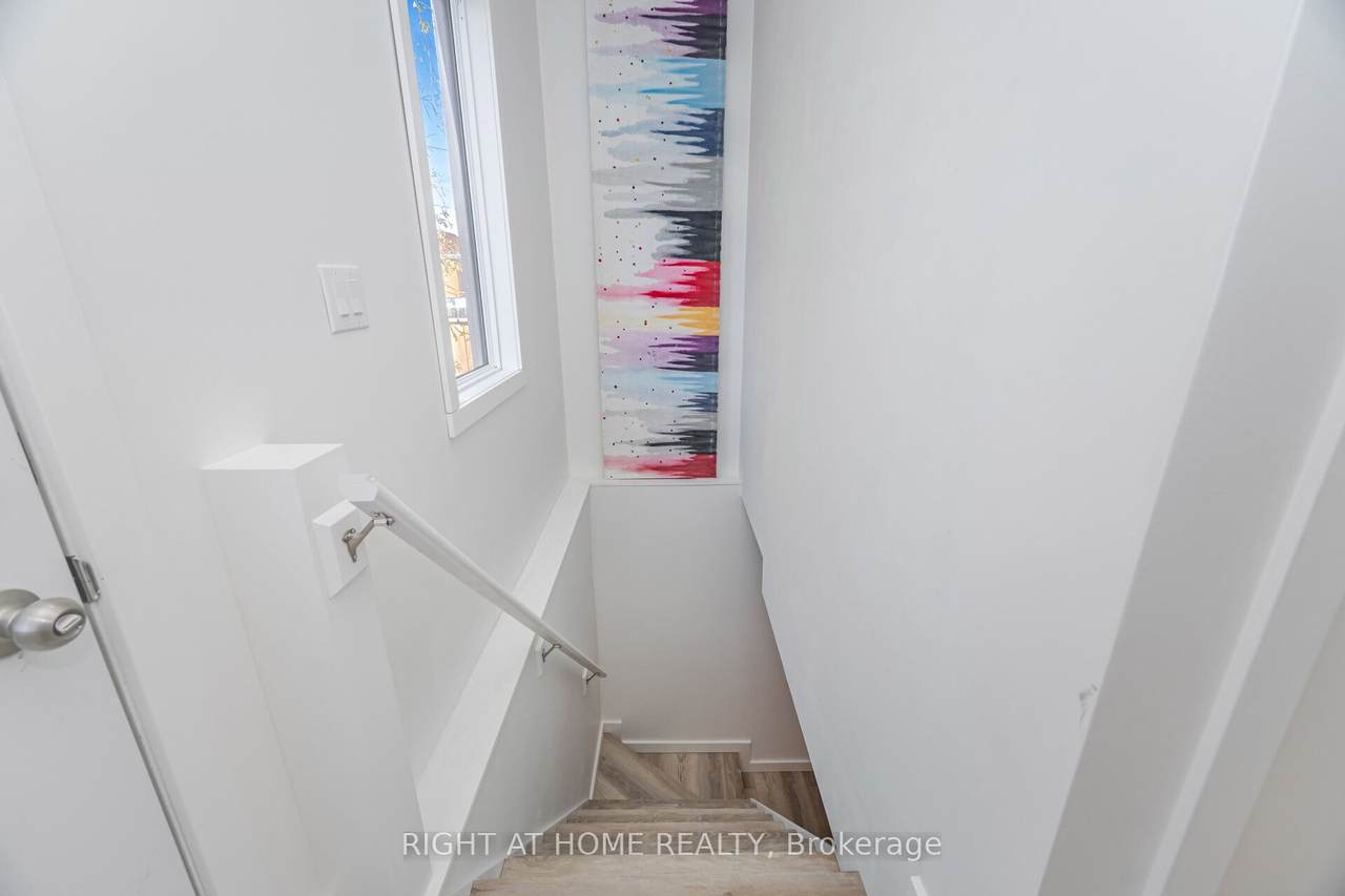 183 Normanhurst Avenue - Photo 1