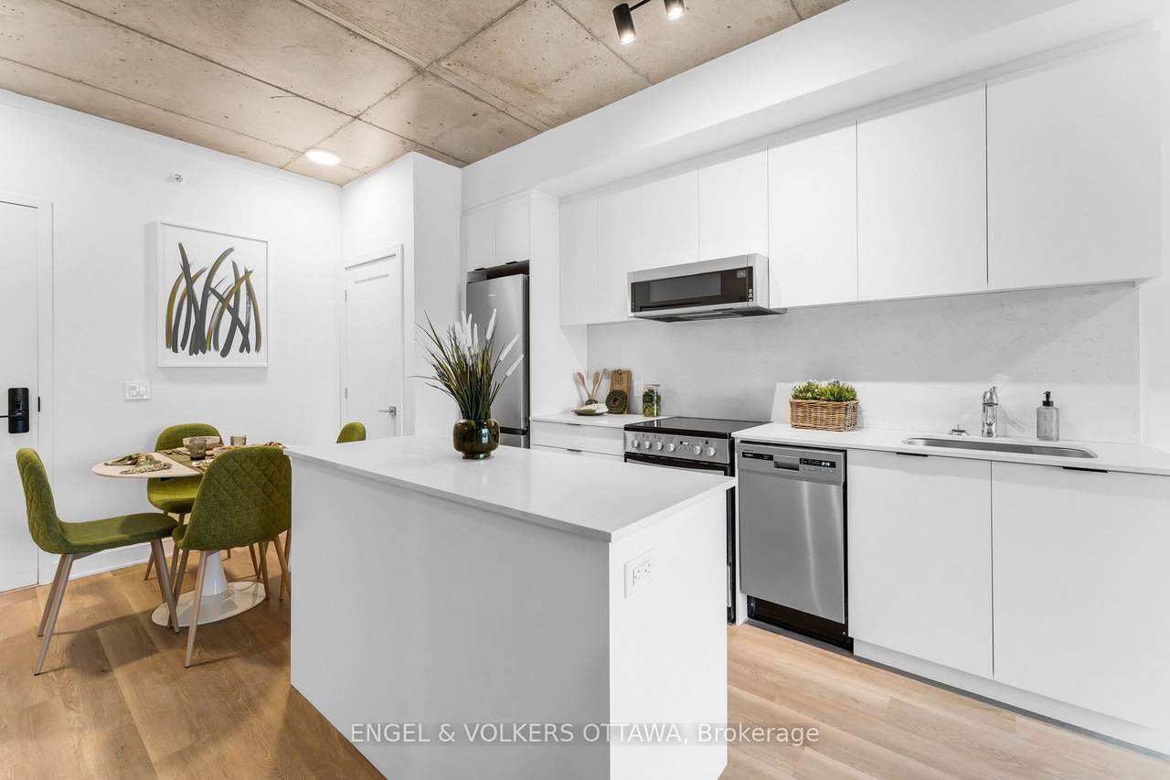 1655 Carling Avenue - Photo 1