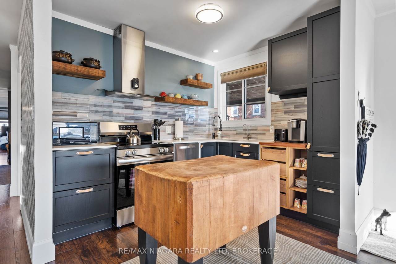 15 Charlotte Street - Photo 1