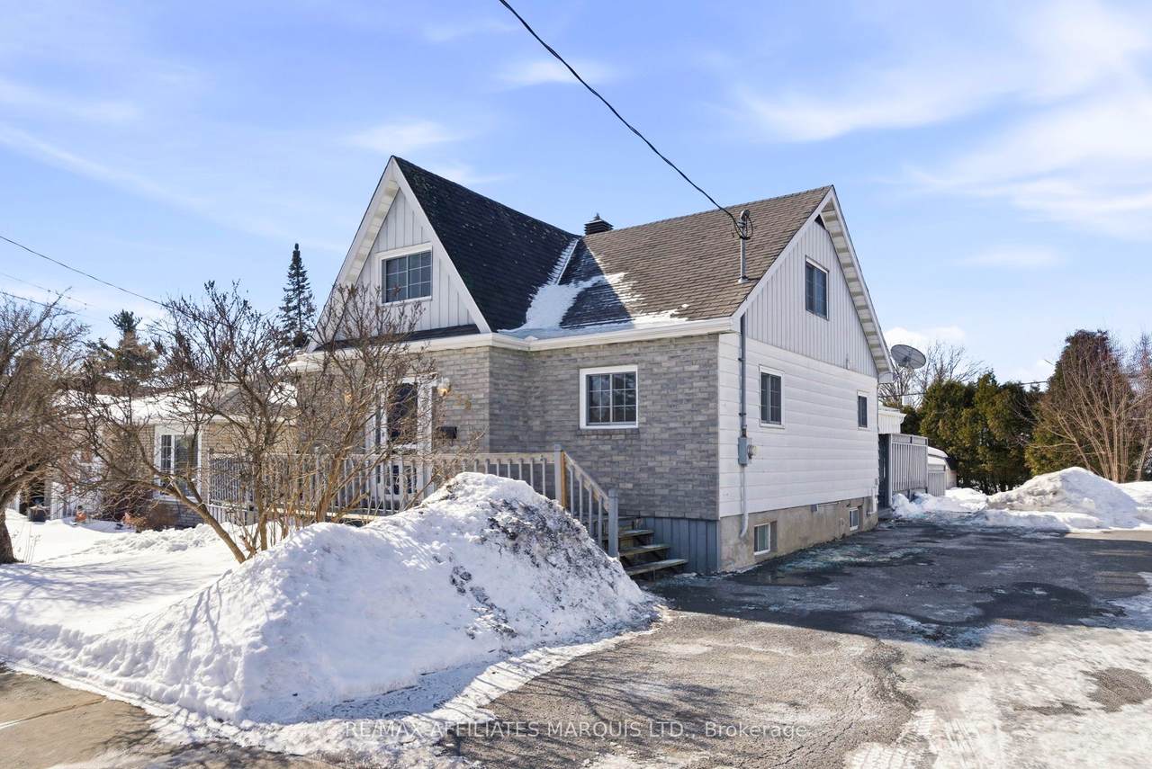 25 Dunbar Avenue - Photo 1