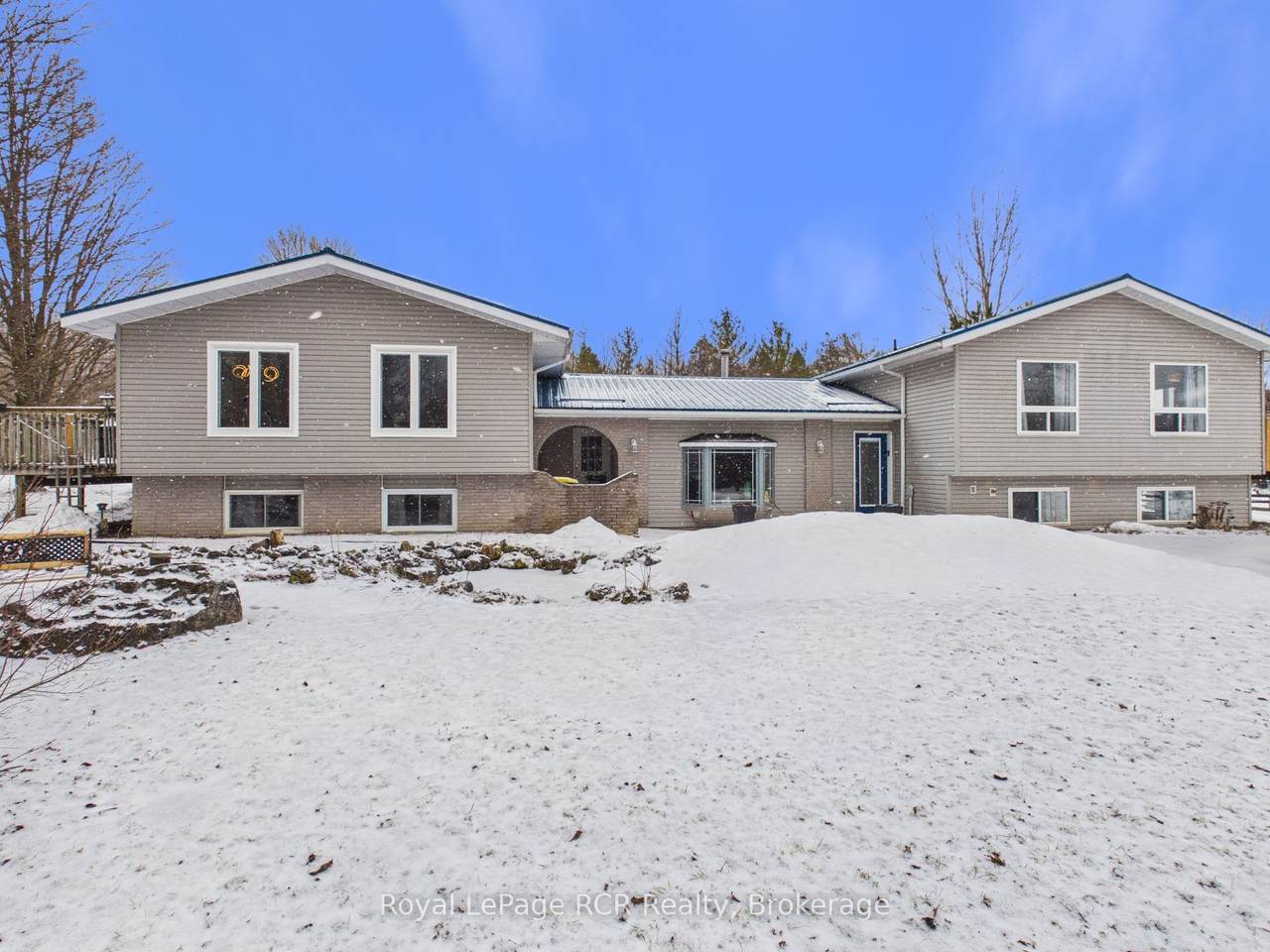 208 Pellisier Street - Photo 1