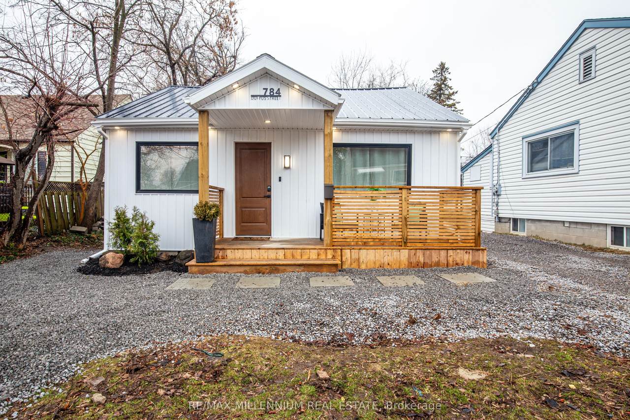 784 Duffus Street - Photo 1