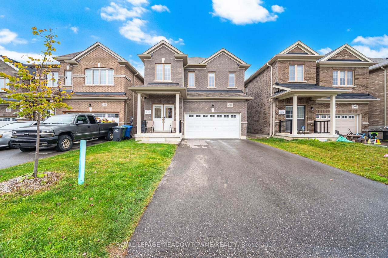 301 Ridley Crescent - Photo 1