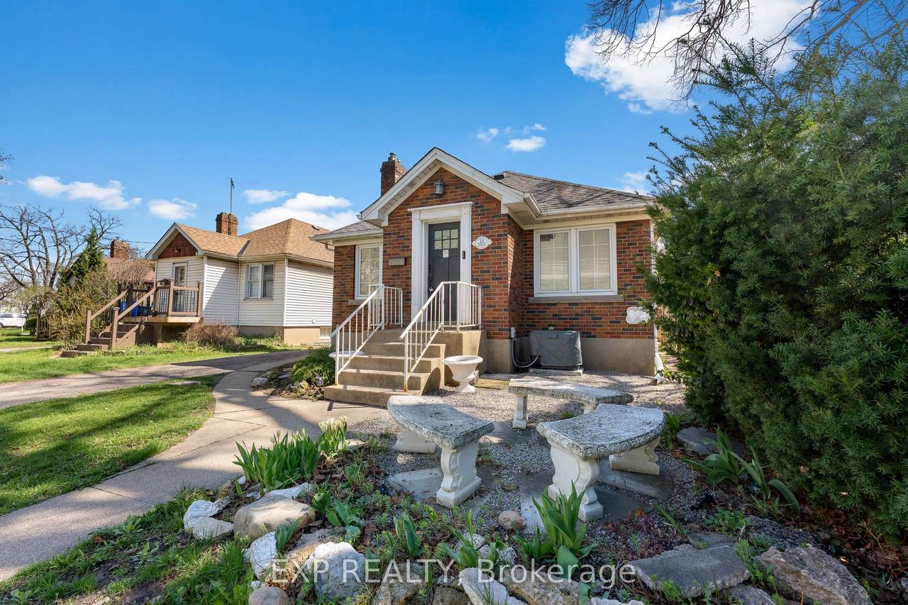 https://bt-photos.global.ssl.fastly.net/toronto/1280_boomver_2_X13007072-1.jpg