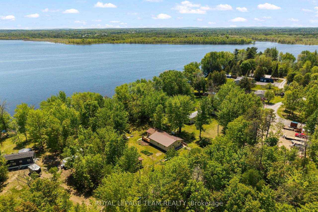 424 Hummingbird Lane - Photo 1