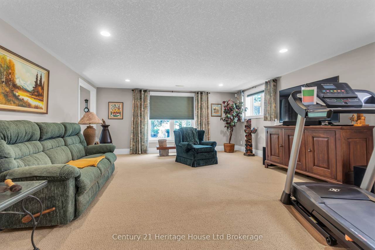 7 Lyndale Road - Photo 1