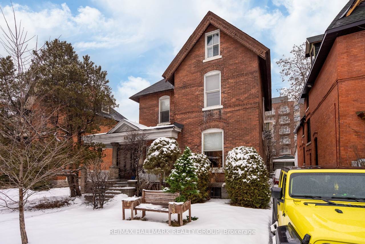 https://bt-photos.global.ssl.fastly.net/toronto/1280_boomver_2_X13092832-1.jpg