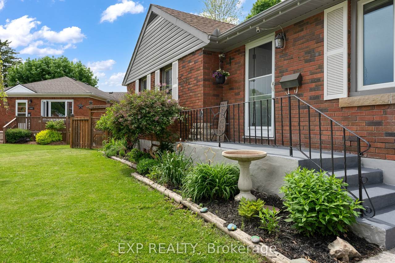 https://bt-photos.global.ssl.fastly.net/toronto/1280_boomver_2_X13093144-1.jpg