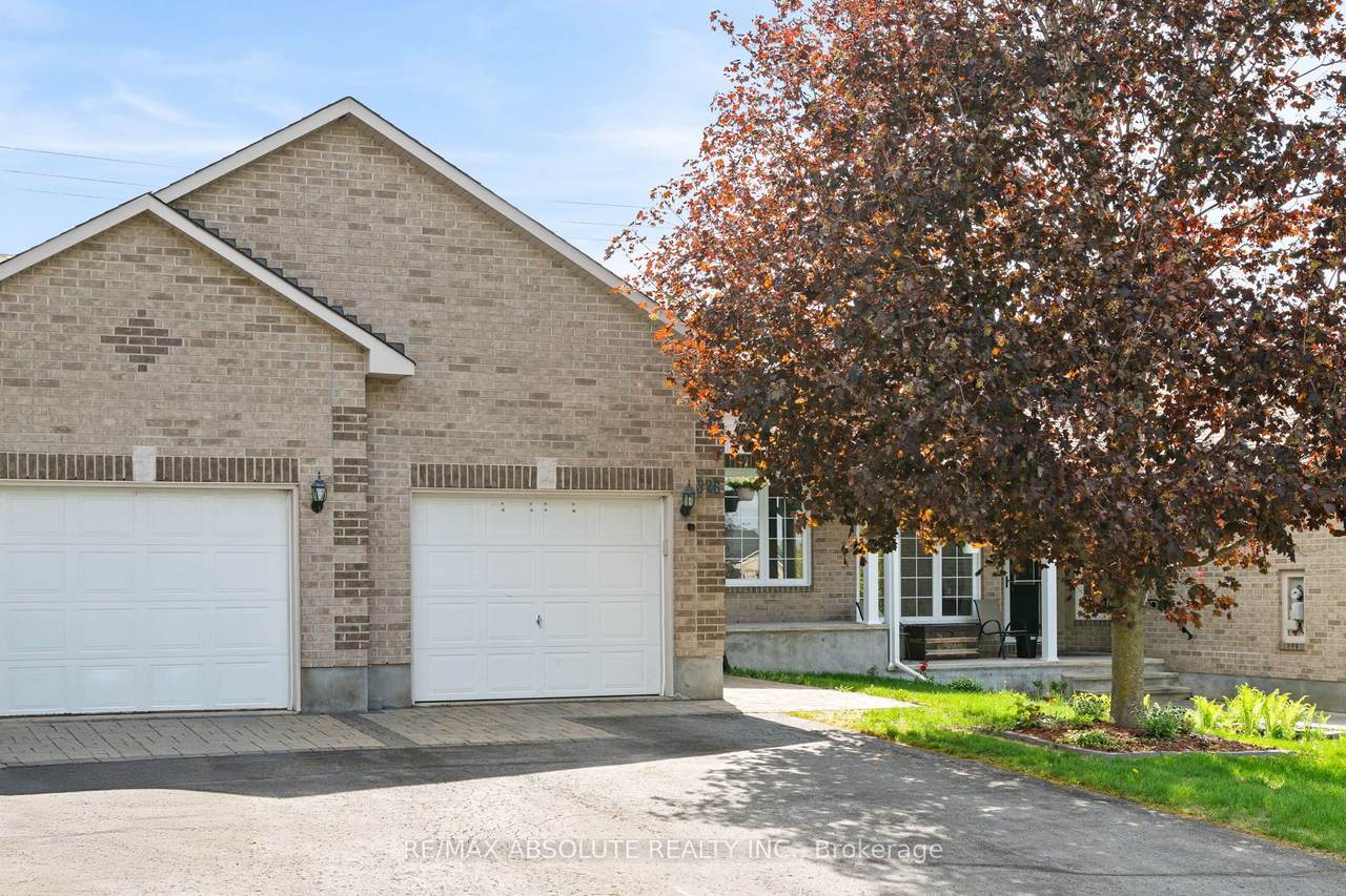 326 Jamieson Street - Photo 1
