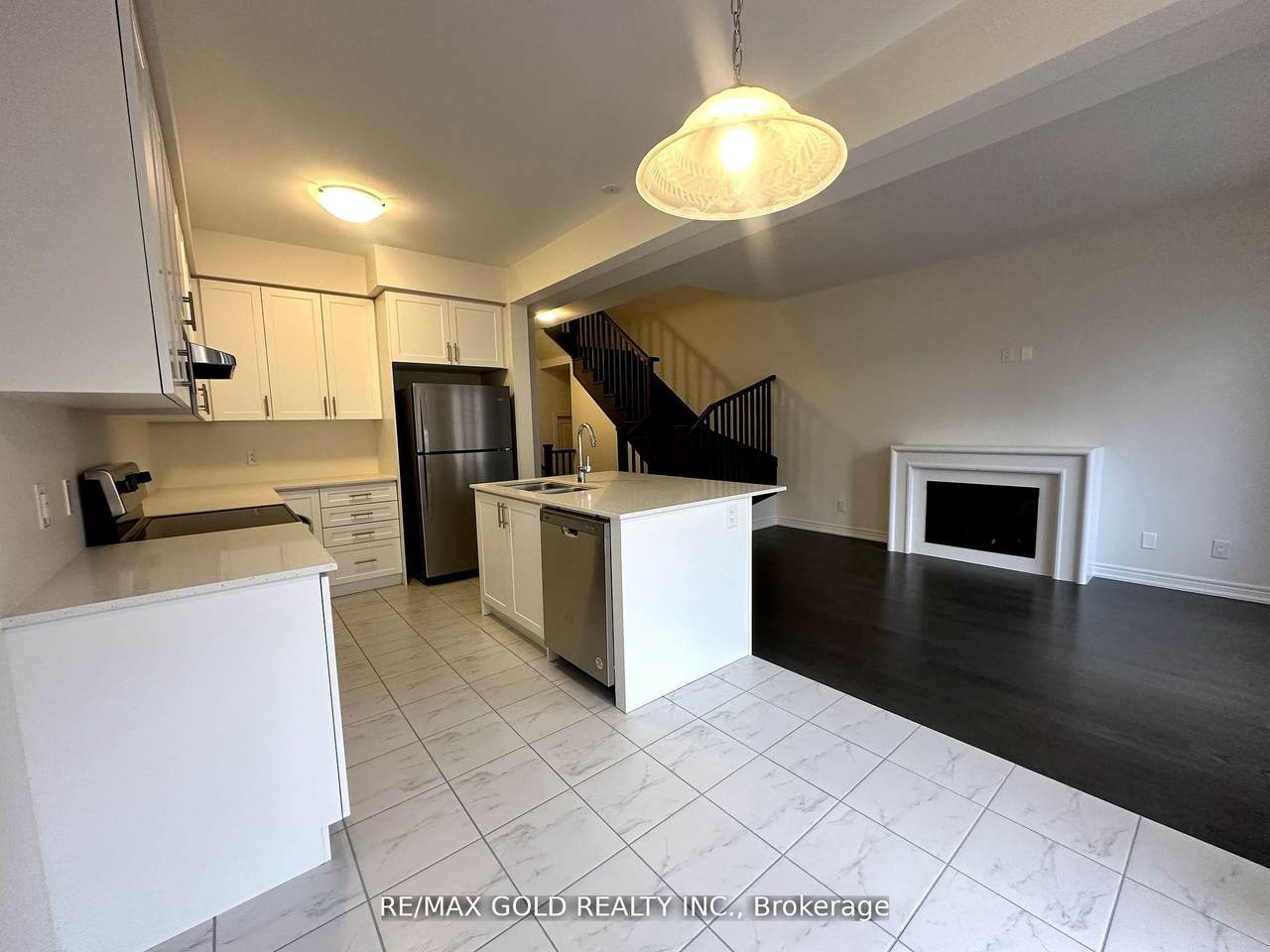 https://bt-photos.global.ssl.fastly.net/toronto/1280_boomver_2_X13236668-2.jpg