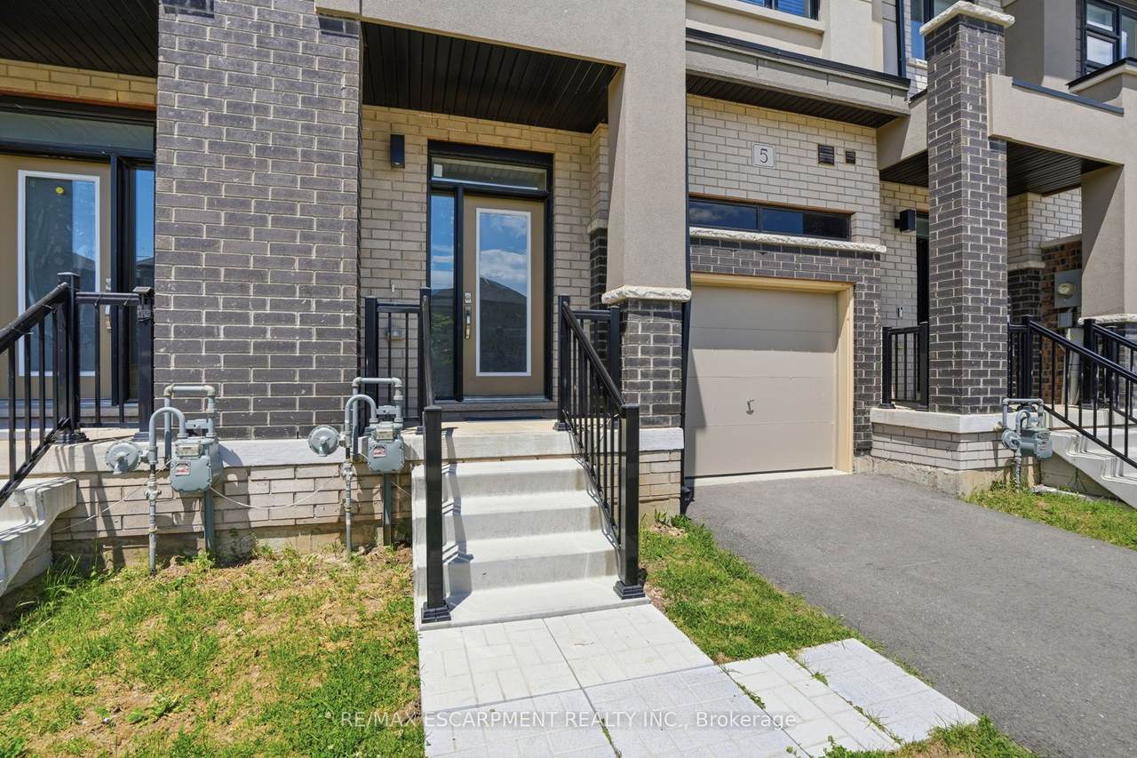 https://bt-photos.global.ssl.fastly.net/toronto/1280_boomver_2_X13237770-1.jpg