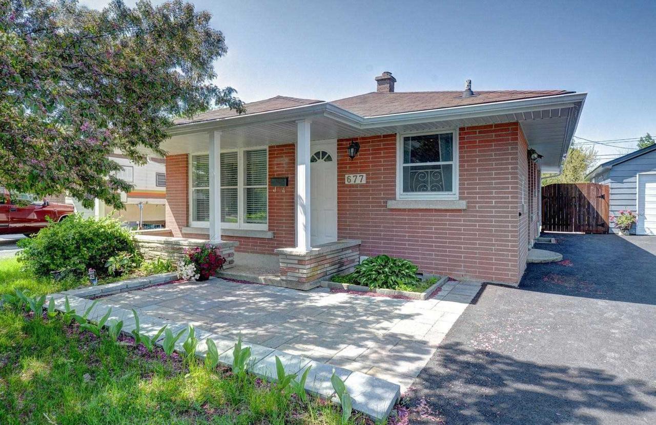 677 Pine St - Photo 1