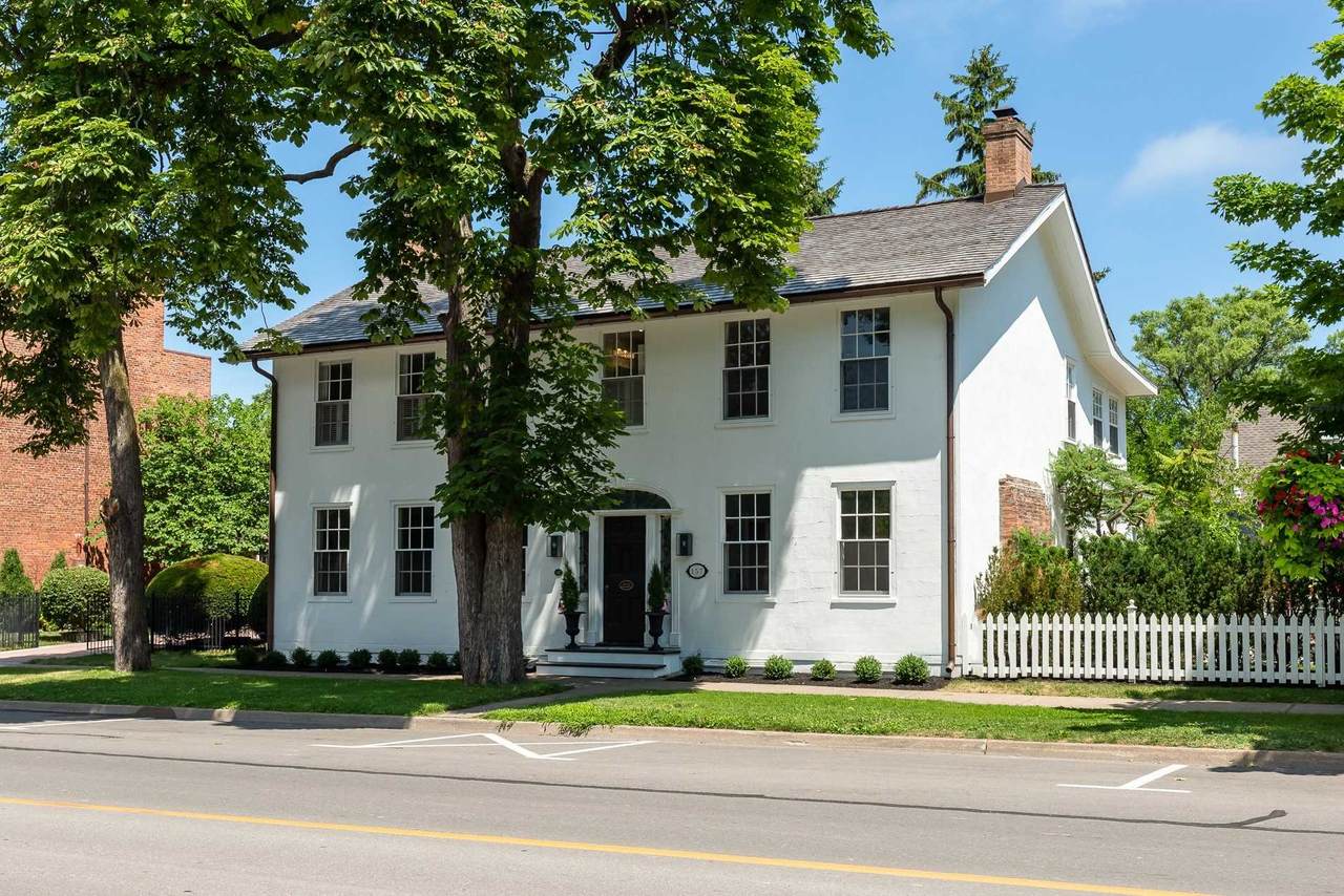 157 Queen St - Photo 1