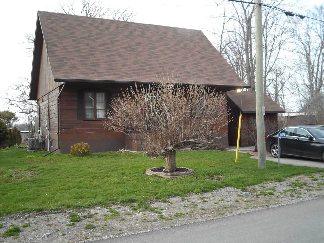 10584 Maplewood Dr - Photo 1