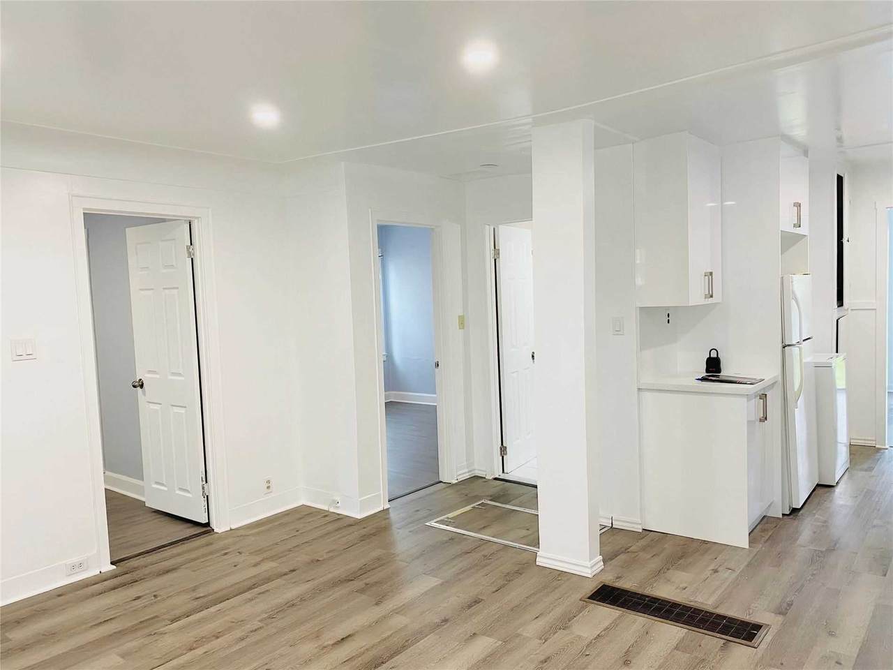 21 Stapleton Ave - Photo 1