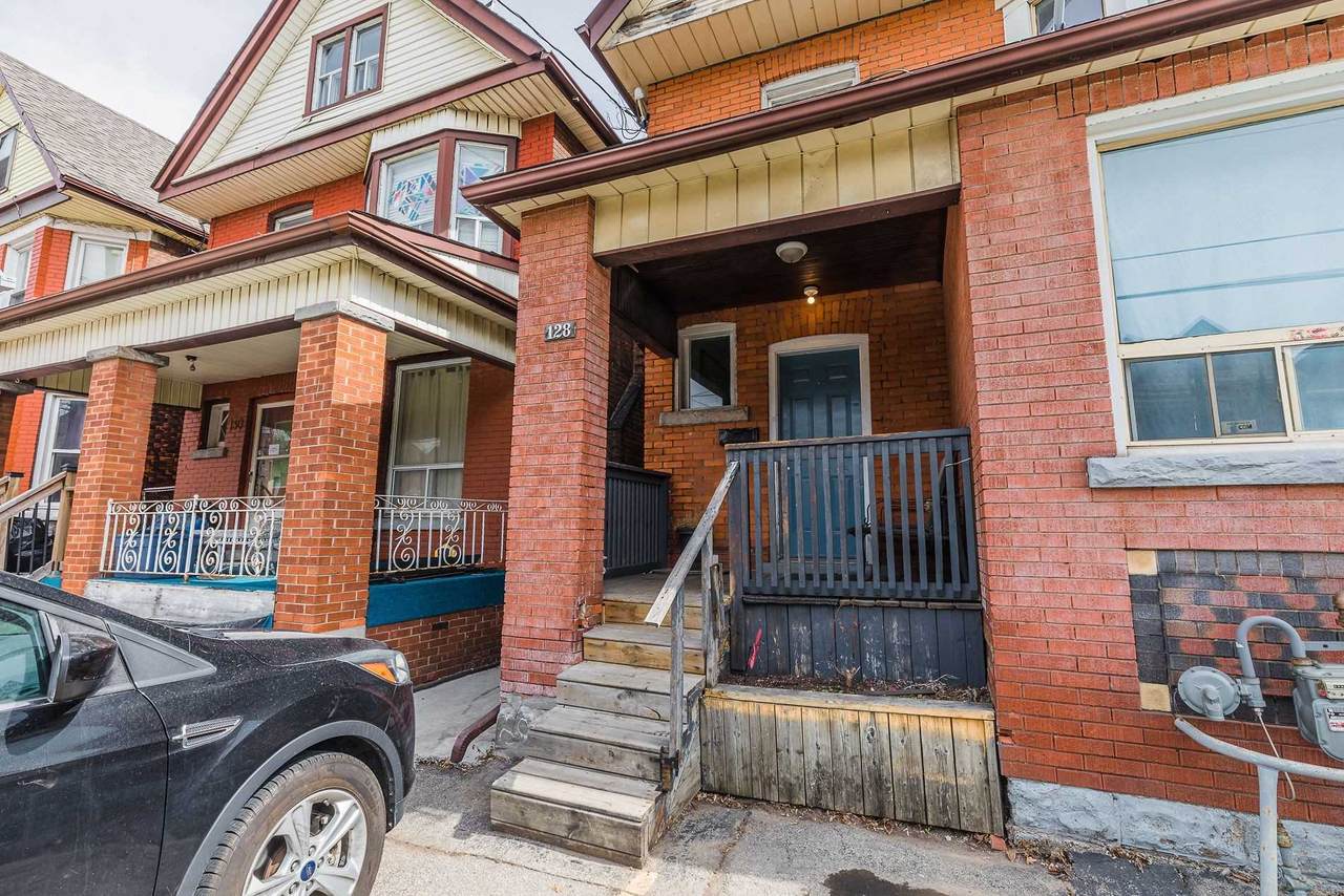 128 Wentworth St - Photo 1