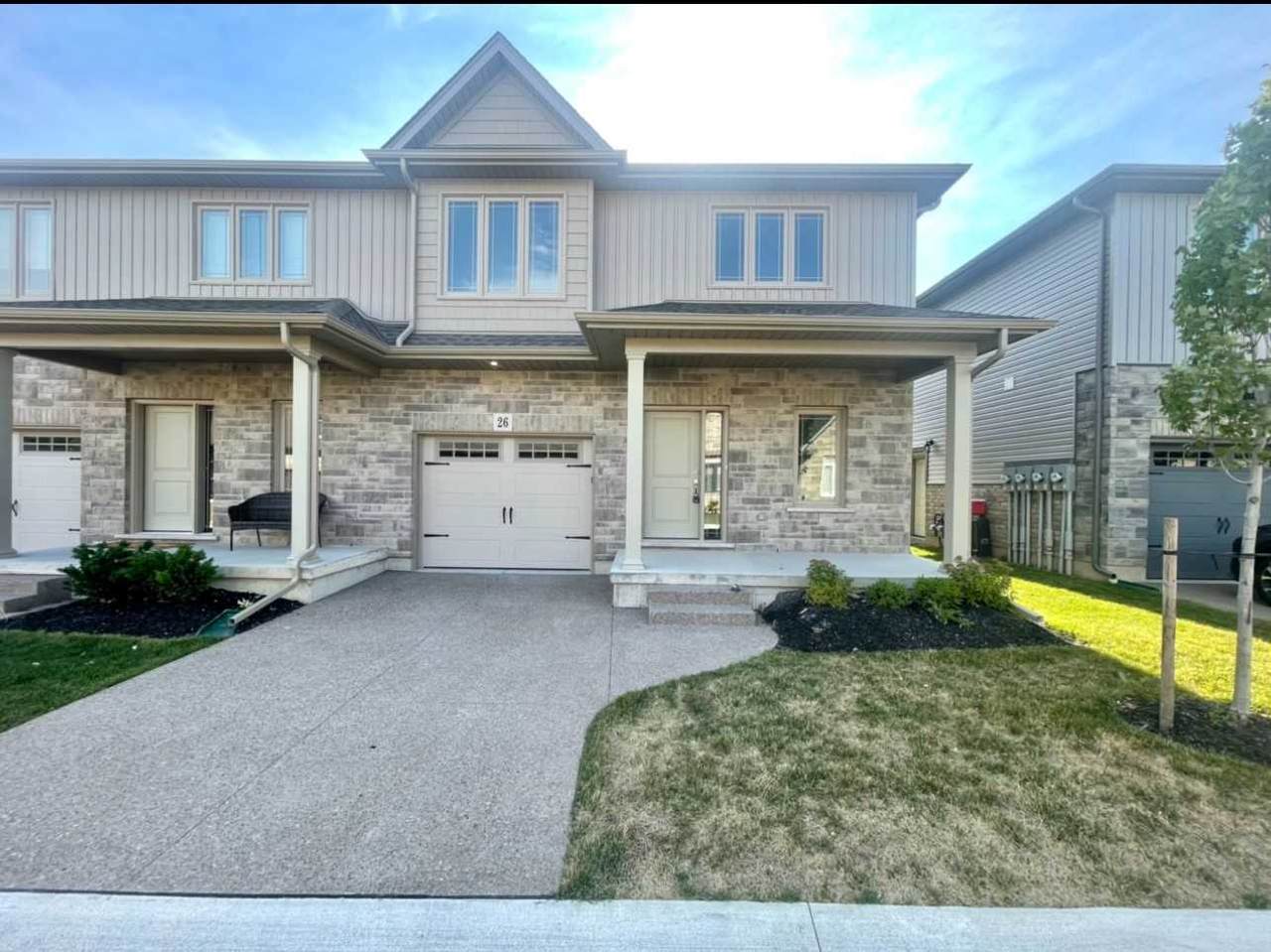 45 Dorchester Blvd - Photo 1