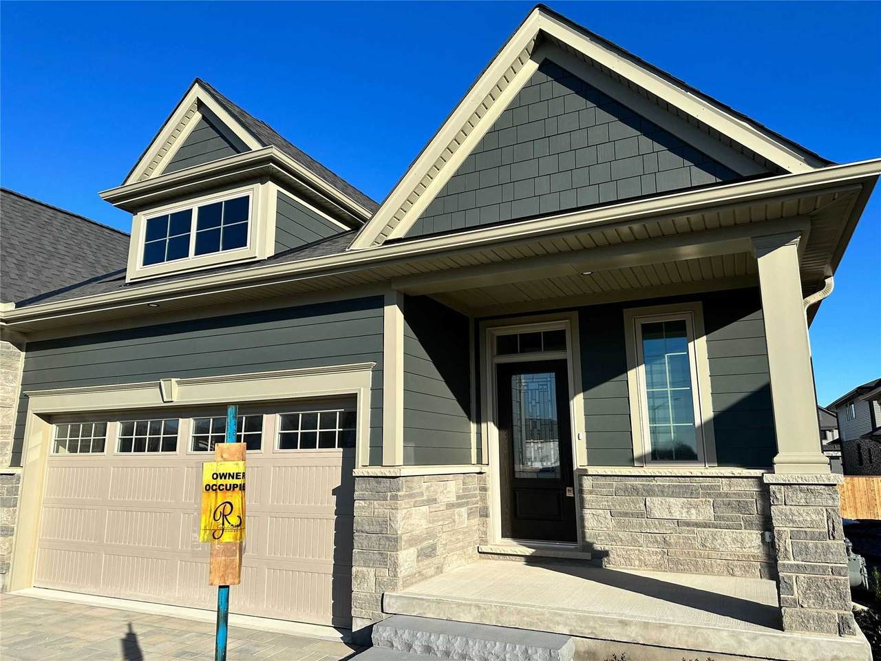 3920 Mitchell Cres - Photo 1