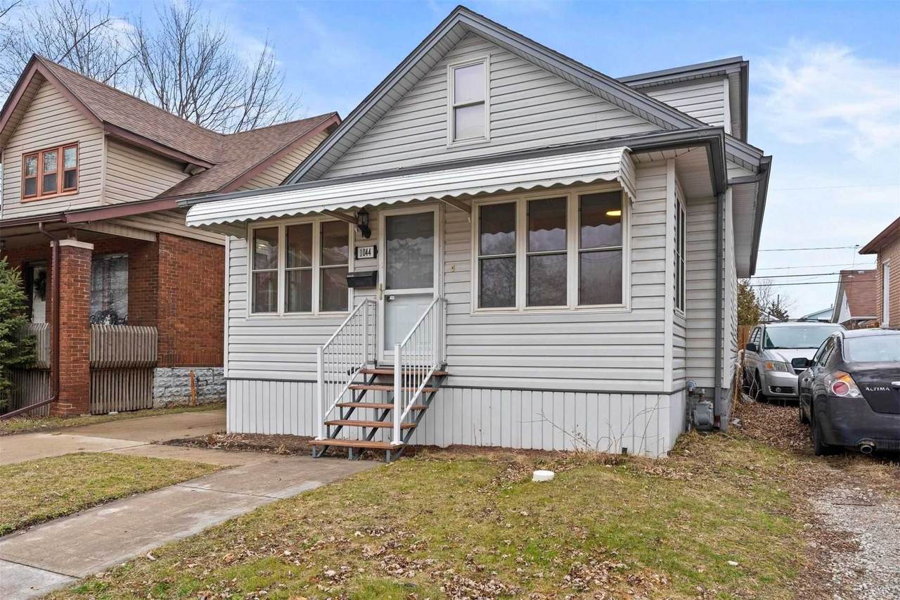 1044 Felix Ave - Photo 1