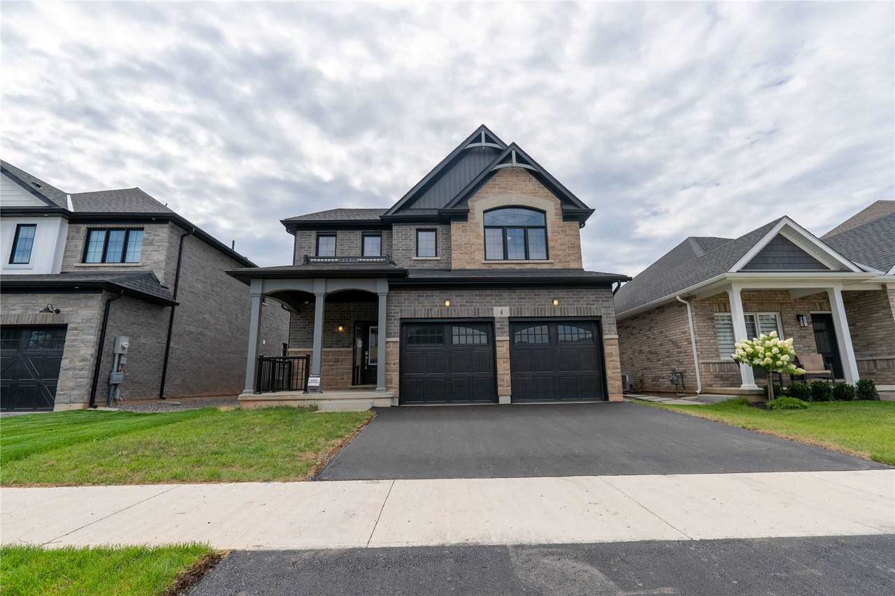4 Swan Ave - Photo 1