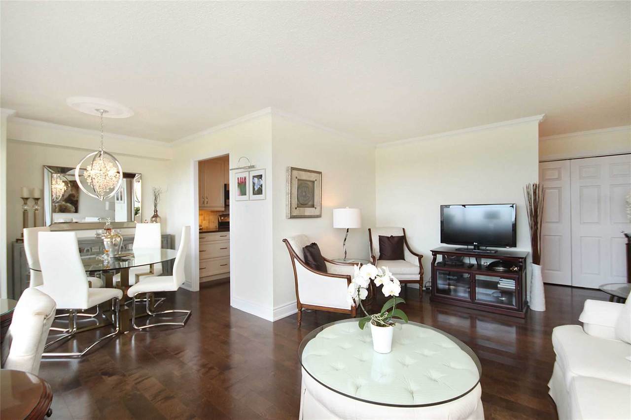 75 Wynford Heights Cres - Photo 1