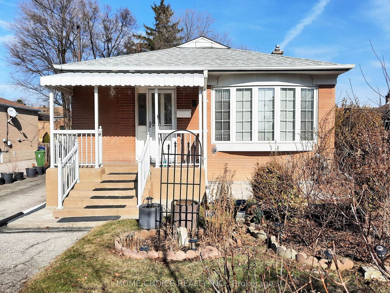 3 Saugeen Crescent - Photo 1