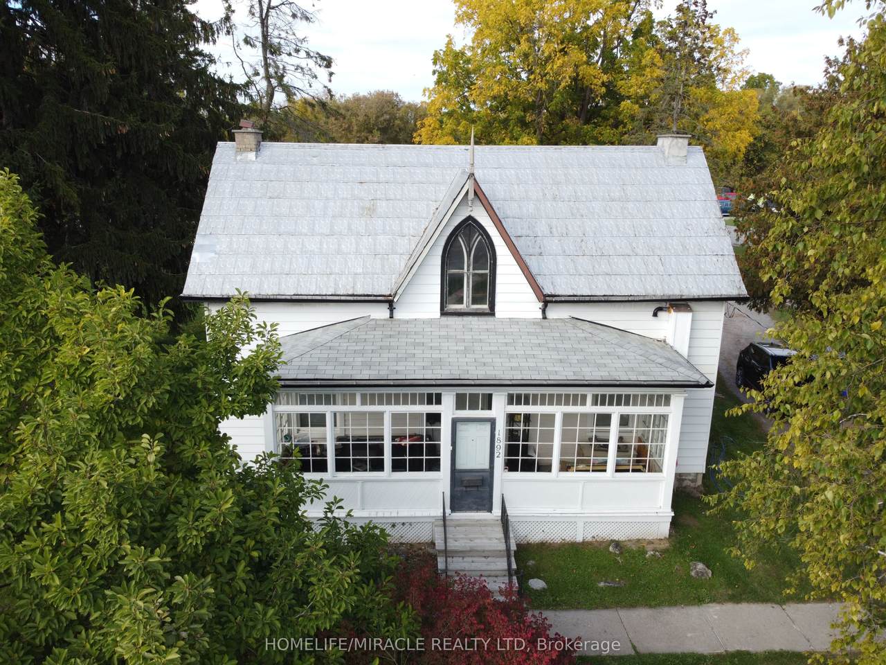 1892 Kingston Road - Photo 1