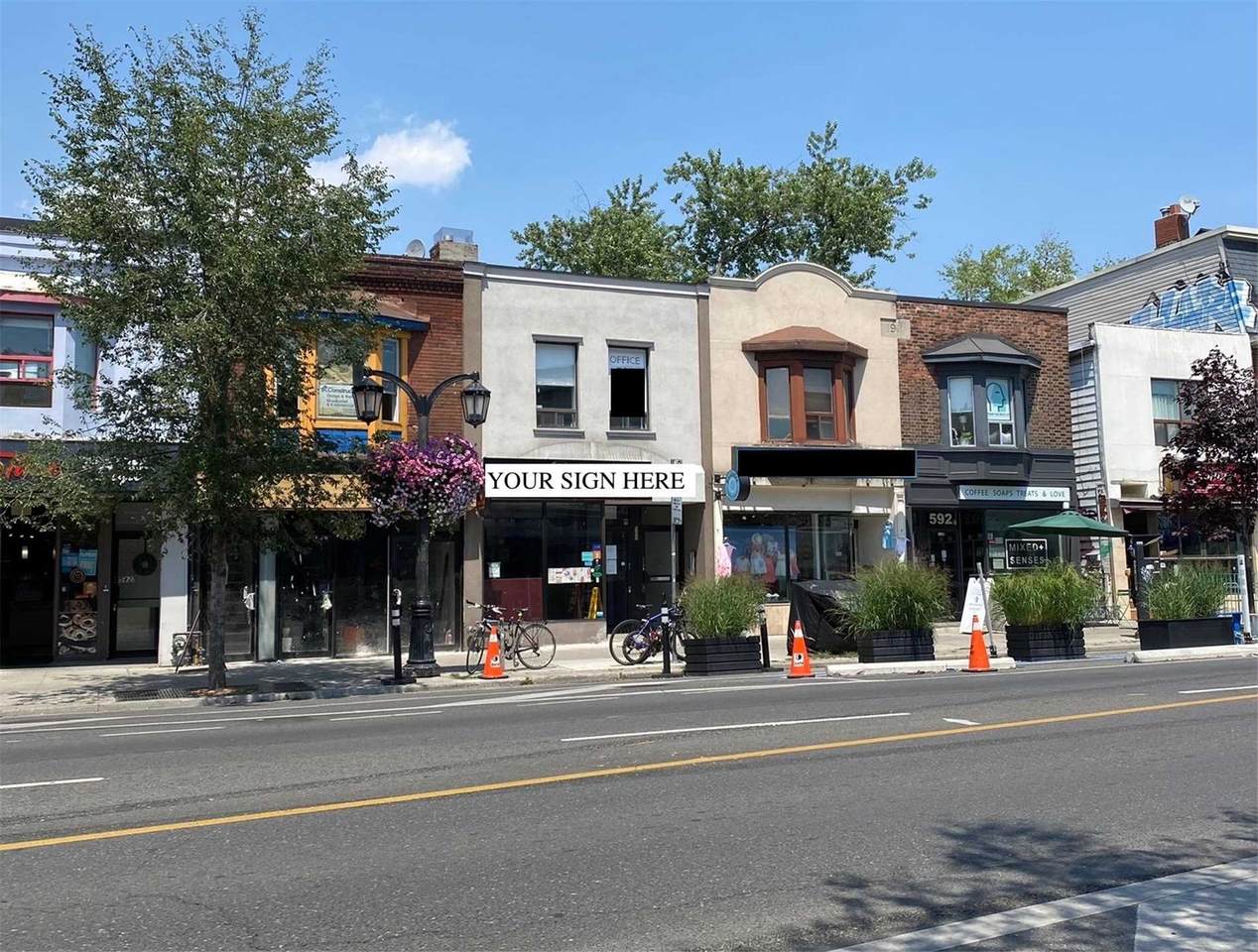 588 Danforth Ave - Photo 1