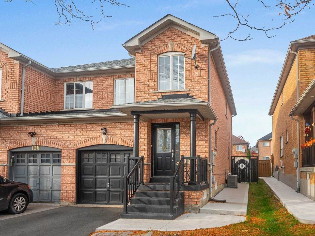 136 Adriana Louise Dr - Photo 1