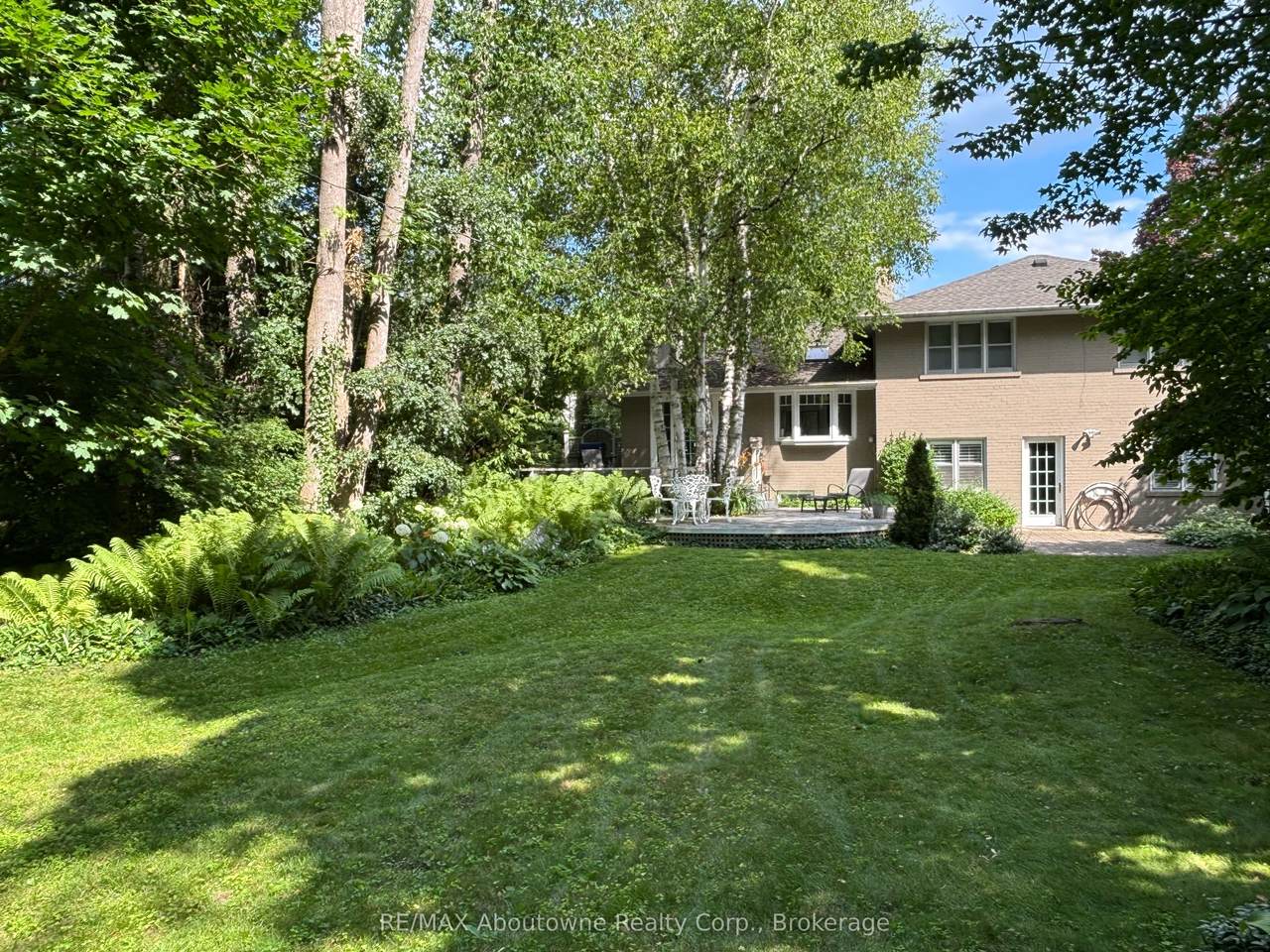 https://bt-photos.global.ssl.fastly.net/toronto/1280_boomver_6_W11992779-1.jpg