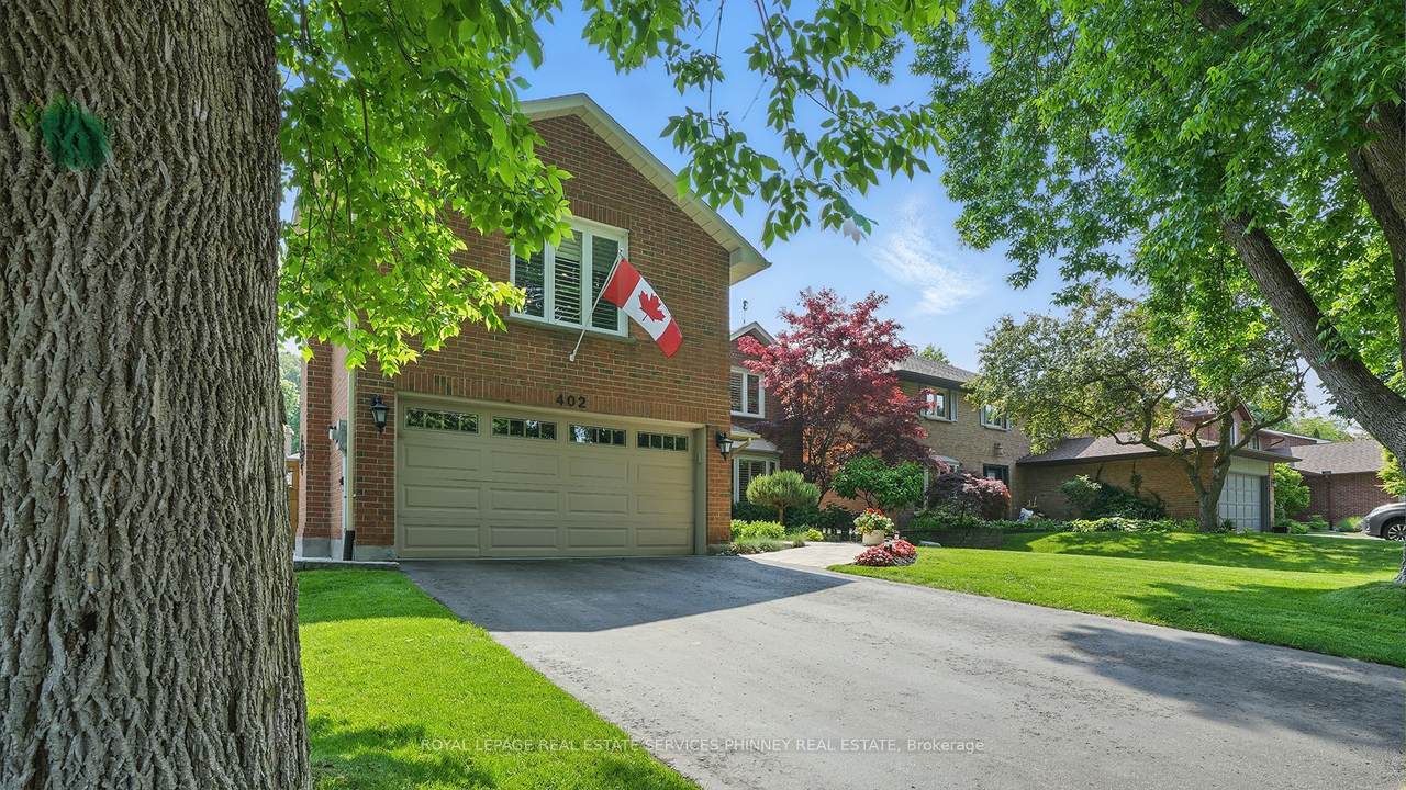 402 Barclay Crescent - Photo 1
