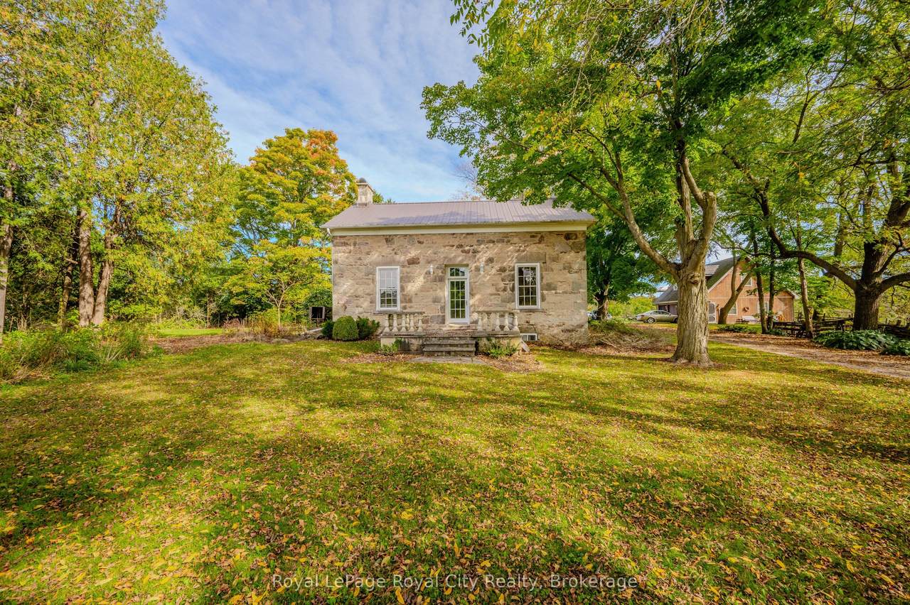 13265 Nassagaweya Puslinch Townline - Photo 1