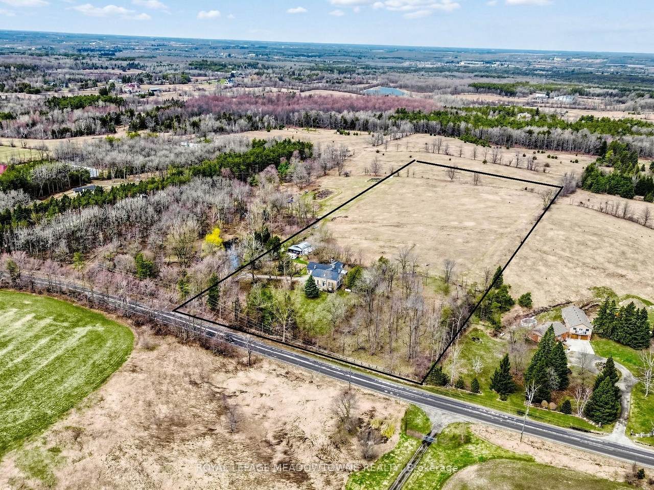 5595 25 Side Road - Photo 1