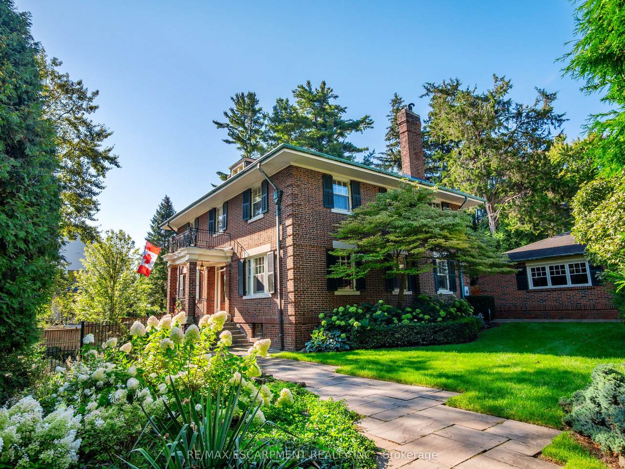 https://bt-photos.global.ssl.fastly.net/toronto/1280_boomver_3_W13014006-1.jpg