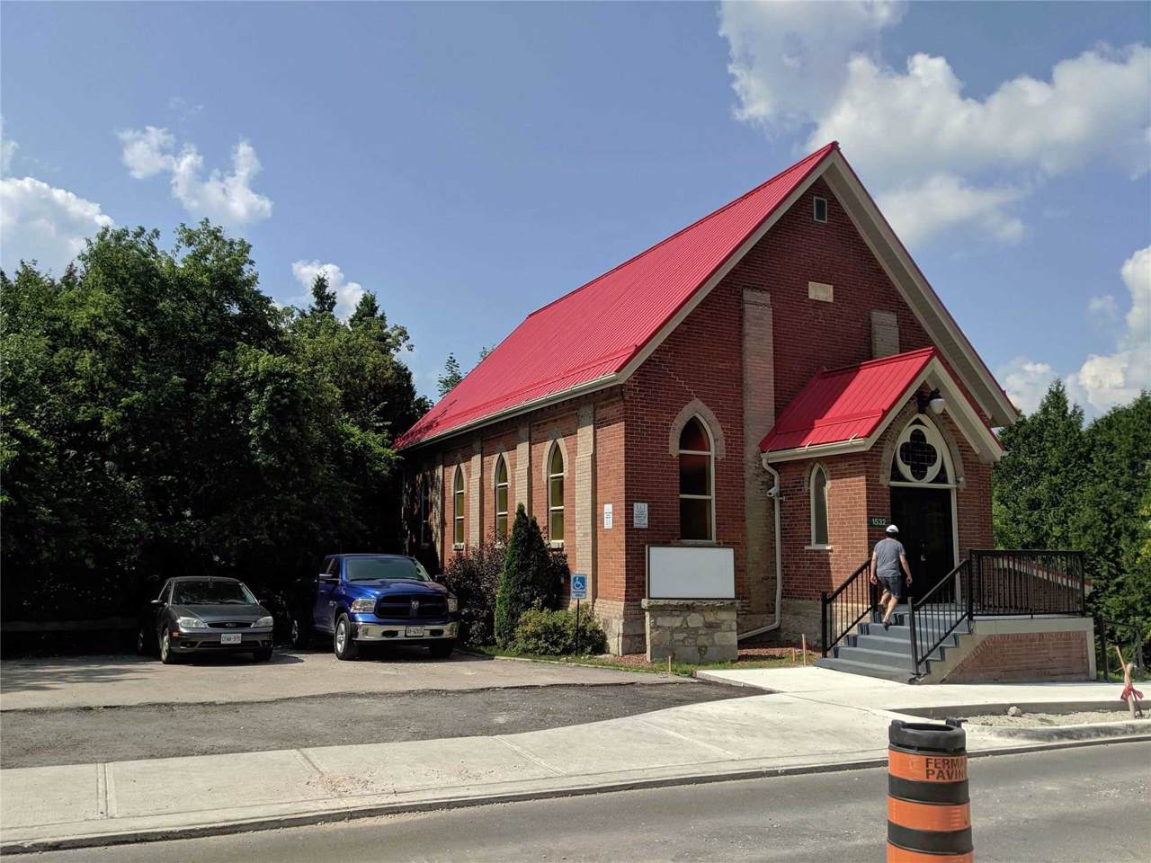 1532 Queen St - Photo 1