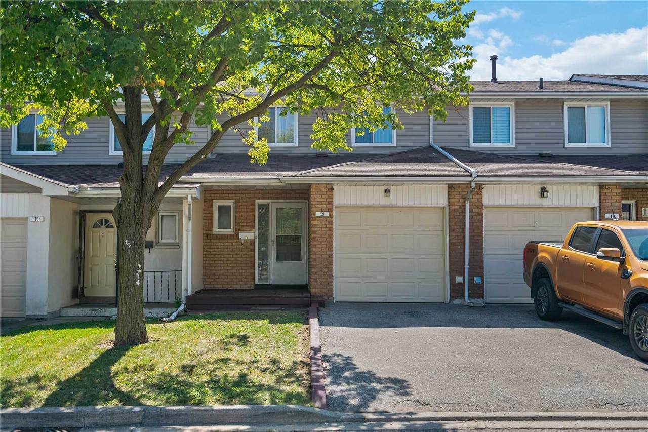 18 Carisbrooke Crt - Photo 1