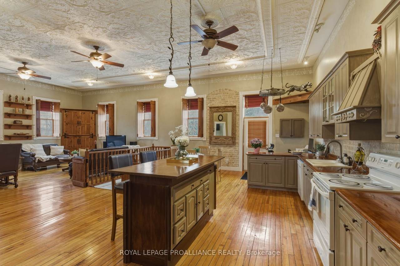 157 Norway Street - Photo 1