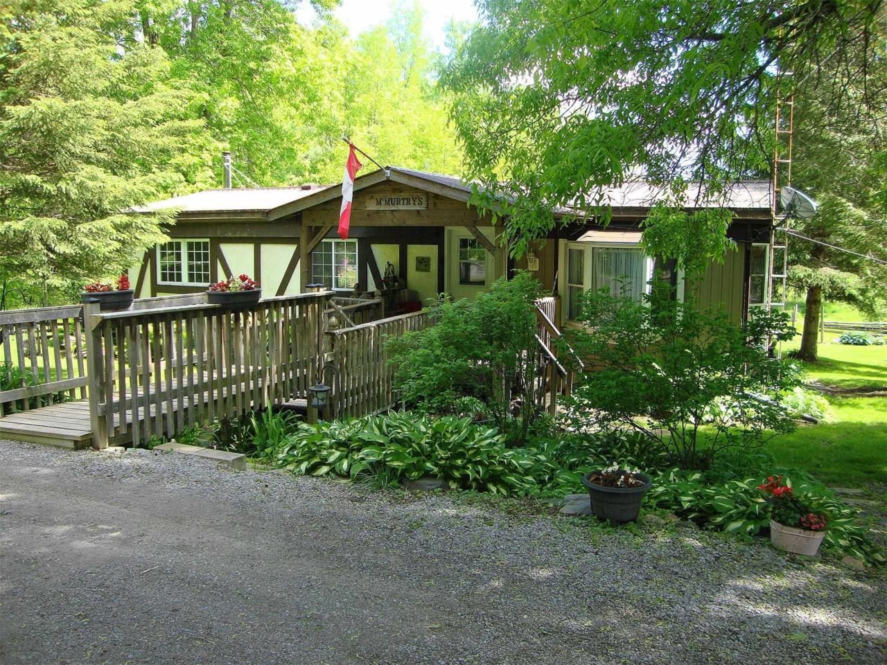 596 Courneya Rd - Photo 1