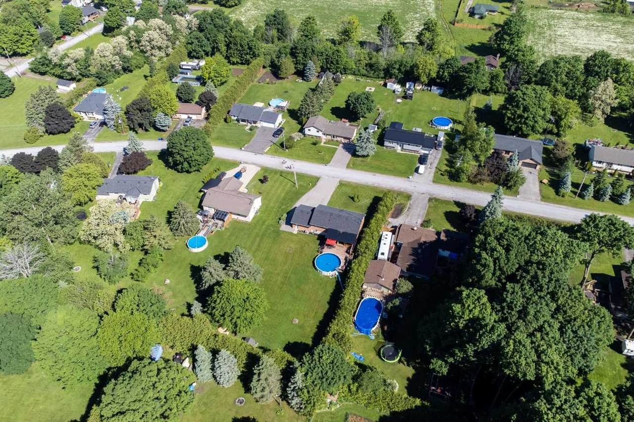28 Robmar Cres - Photo 1