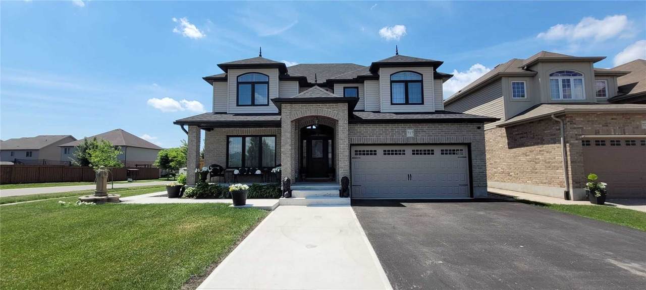 717 Normandy Dr - Photo 1