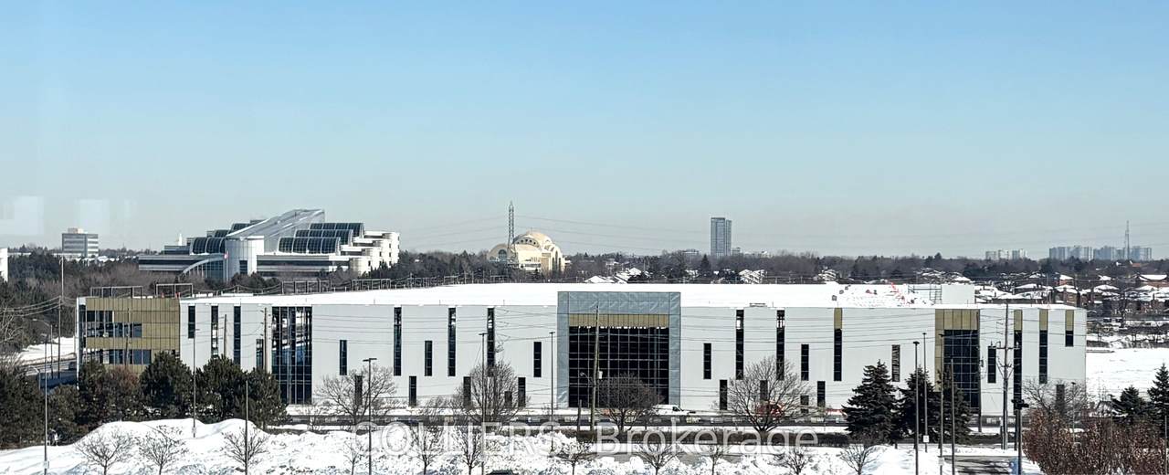 NA Steeles Avenue - Photo 1