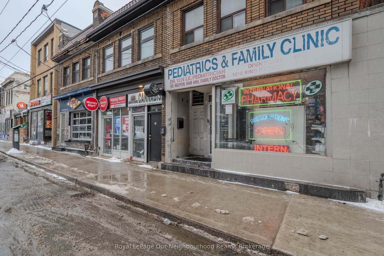 https://bt-photos.global.ssl.fastly.net/toronto/1280_boomver_4_W12788934-19.jpg