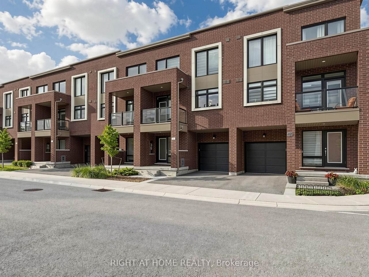23 Moneypenny Place - Photo 1