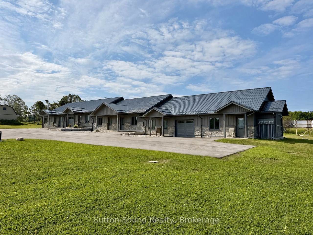 18 Maple Golf Crescent - Photo 1