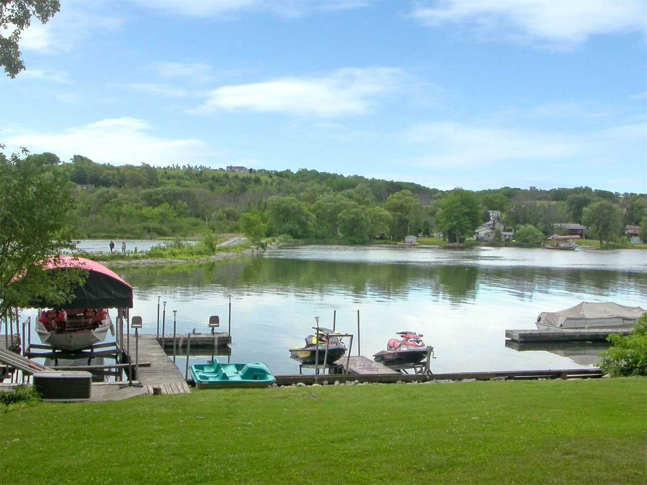 5374 Close Point Rd - Photo 1
