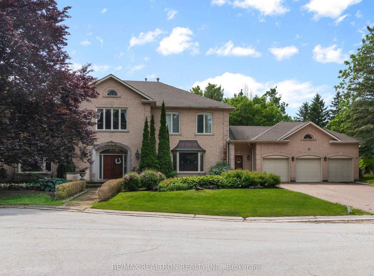 12 Moodie Drive - Photo 1